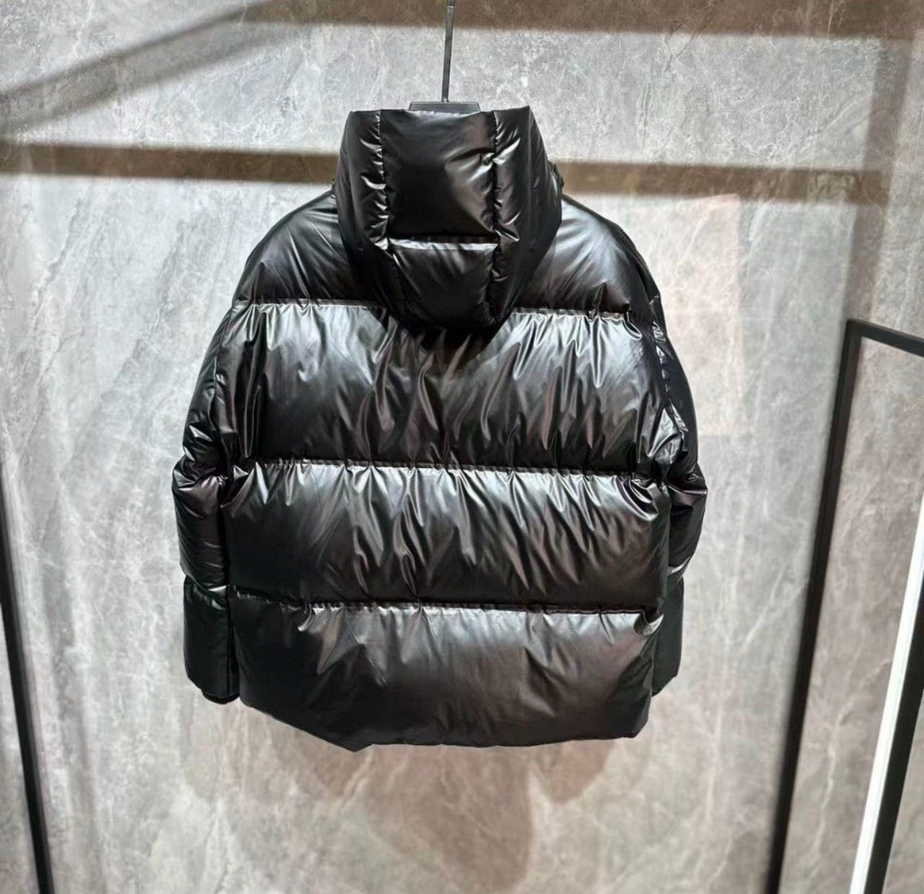 DOUDOUNE PRADA LOGO ROUGE