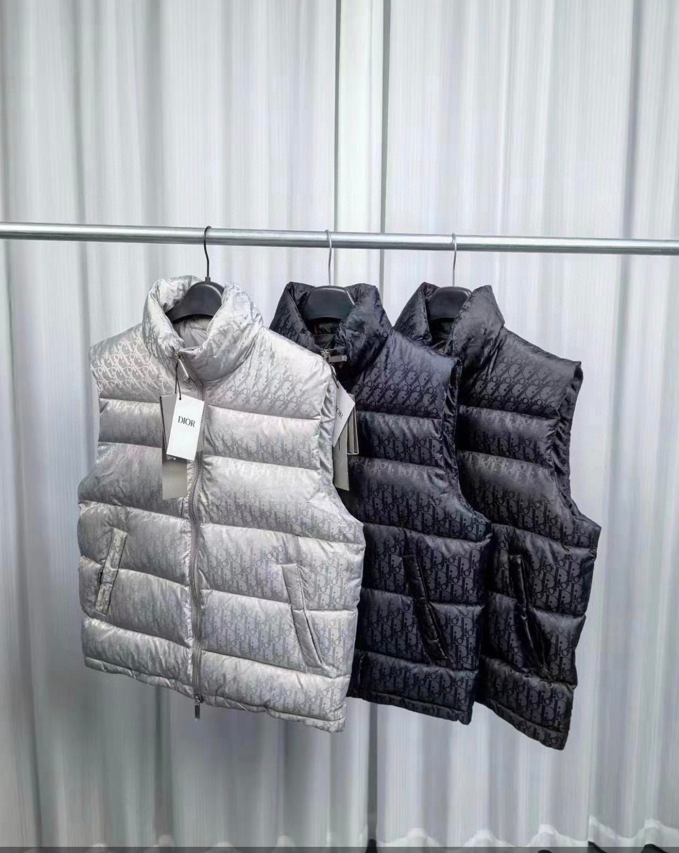 DOUDOUNE DIOR SANS MANCHE