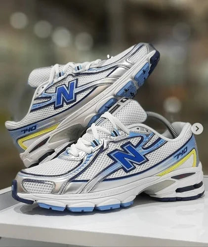 NEW BALANCE 740
