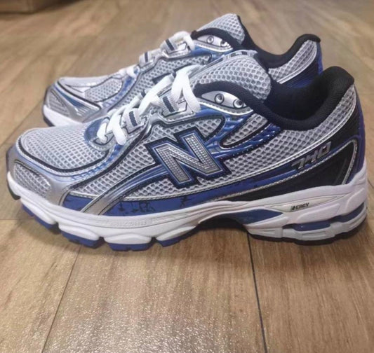 NEW BALANCE 740