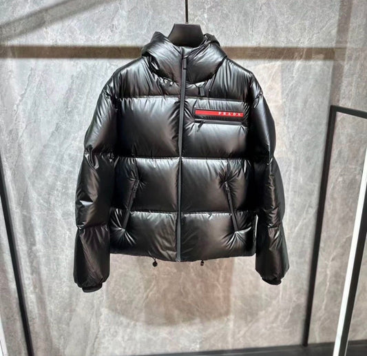 DOUDOUNE PRADA LOGO ROUGE