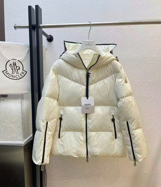 DOUDOUNE MONCLER AVEC CAPUCHE