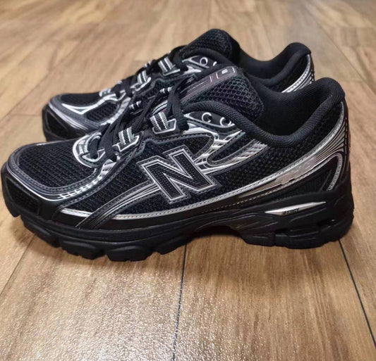 NEW BALANCE 740