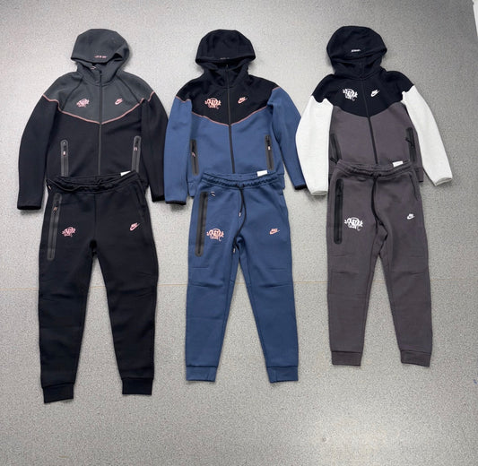 ENSEMBLE NIKE X CENTRAL CEE