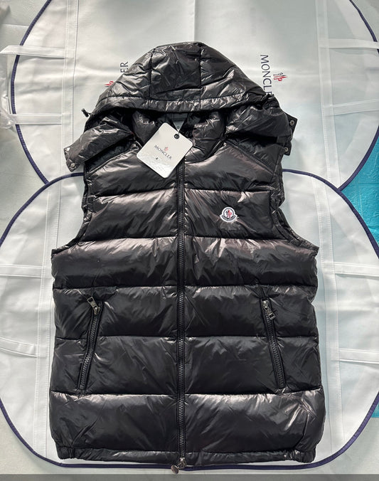 DOUDOUNE MONCLER SANS MANCHE NOIR