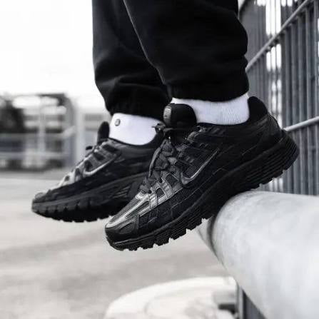 NIKE P6000